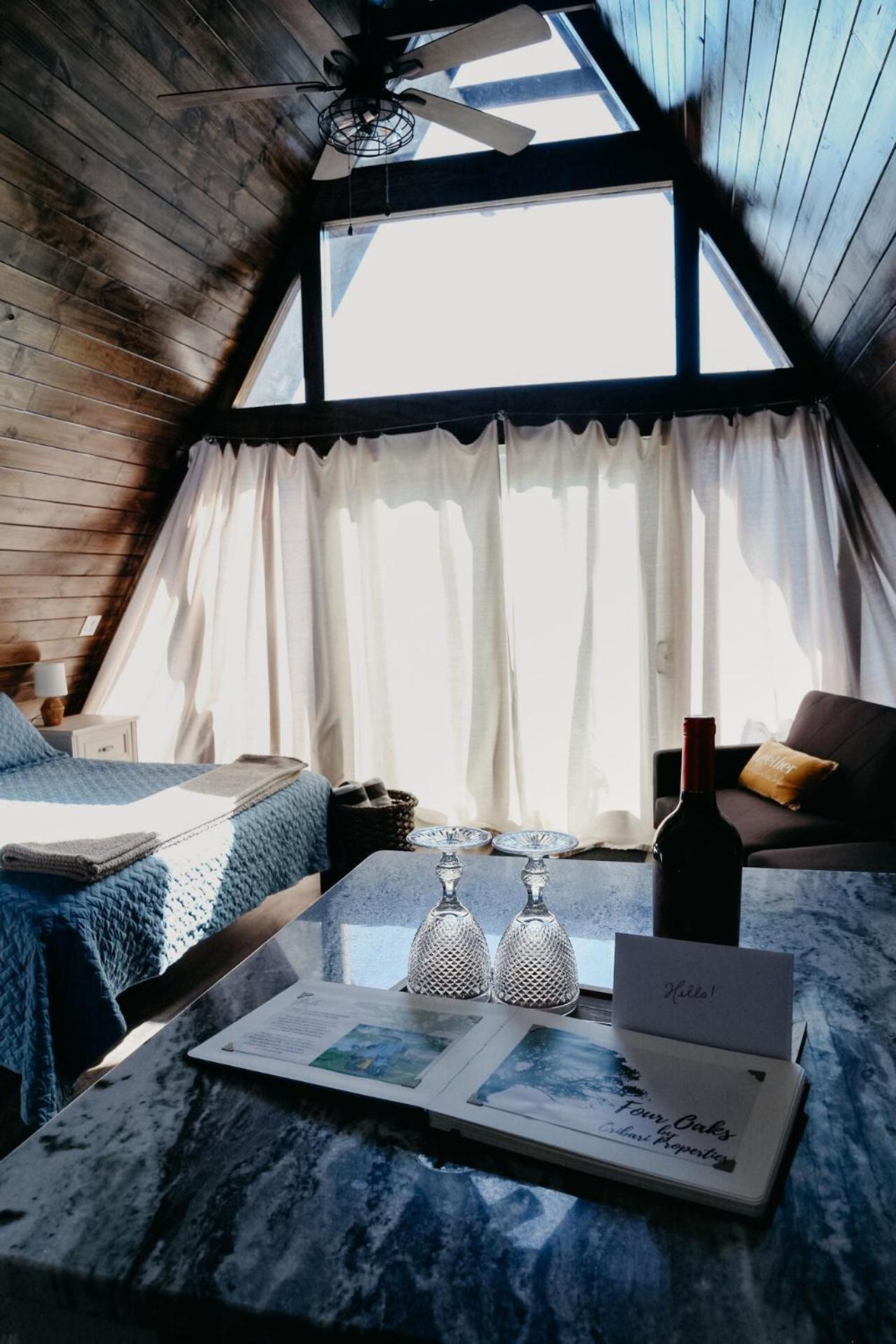 Вилла Dean'S Den: Private Deck W/ Jacuzzi And A View Нью Браунфелс Экстерьер фото