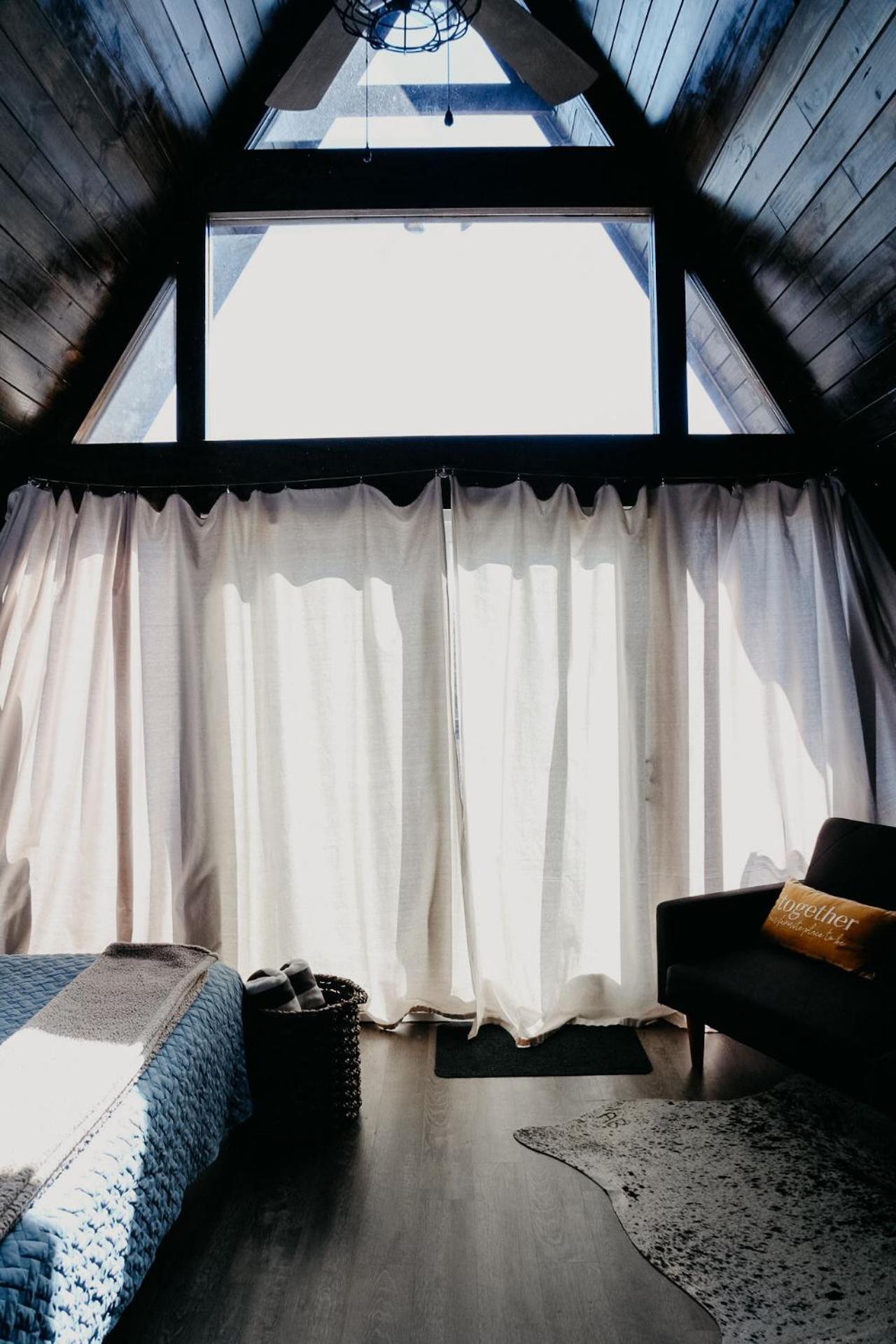Вилла Dean'S Den: Private Deck W/ Jacuzzi And A View Нью Браунфелс Экстерьер фото